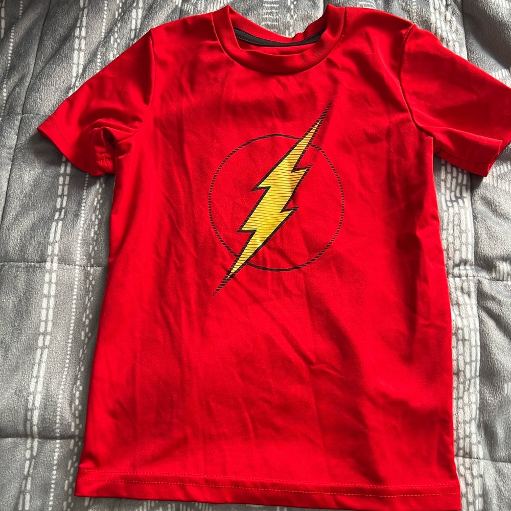 Boy’s Jumping Bean Active Tee DC Flash, Size 5